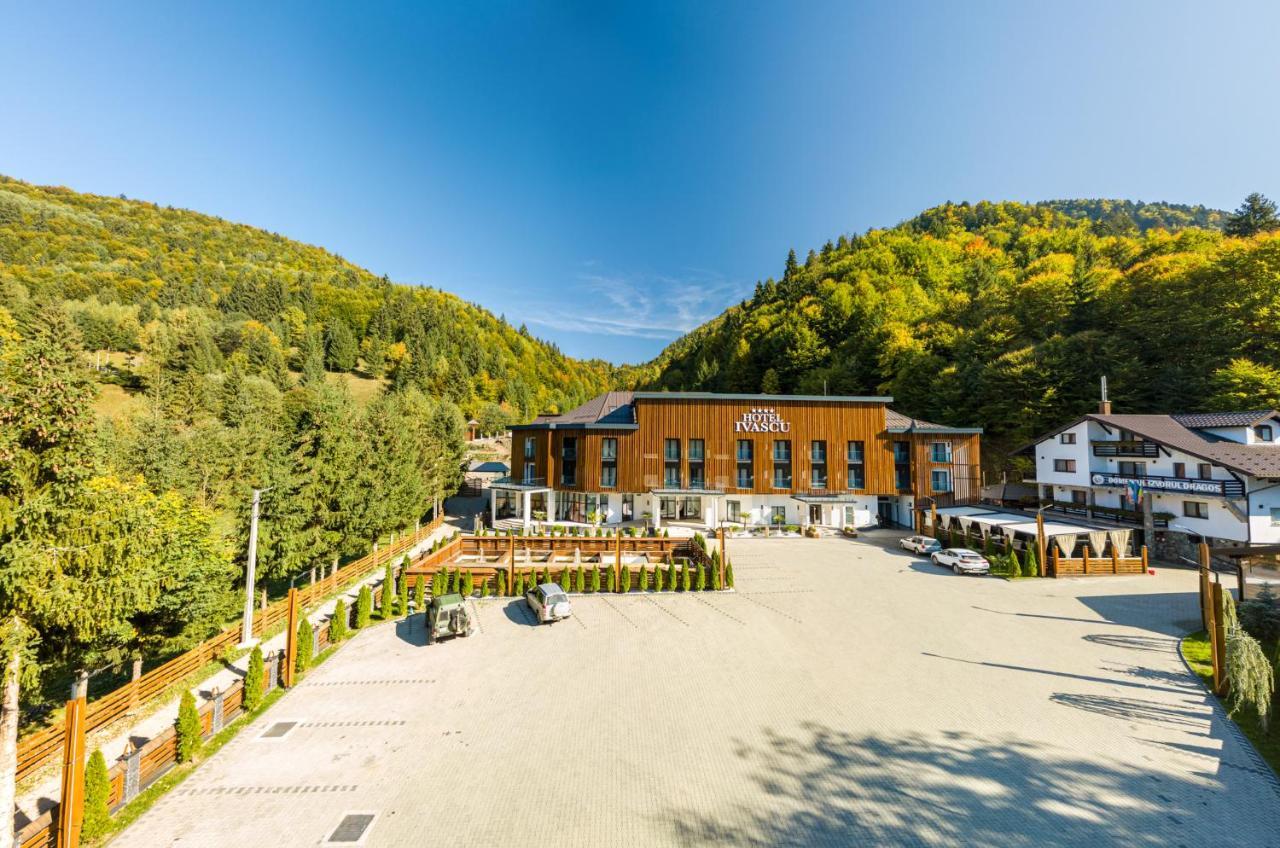 Hotel Ivascu Moisei Exterior foto