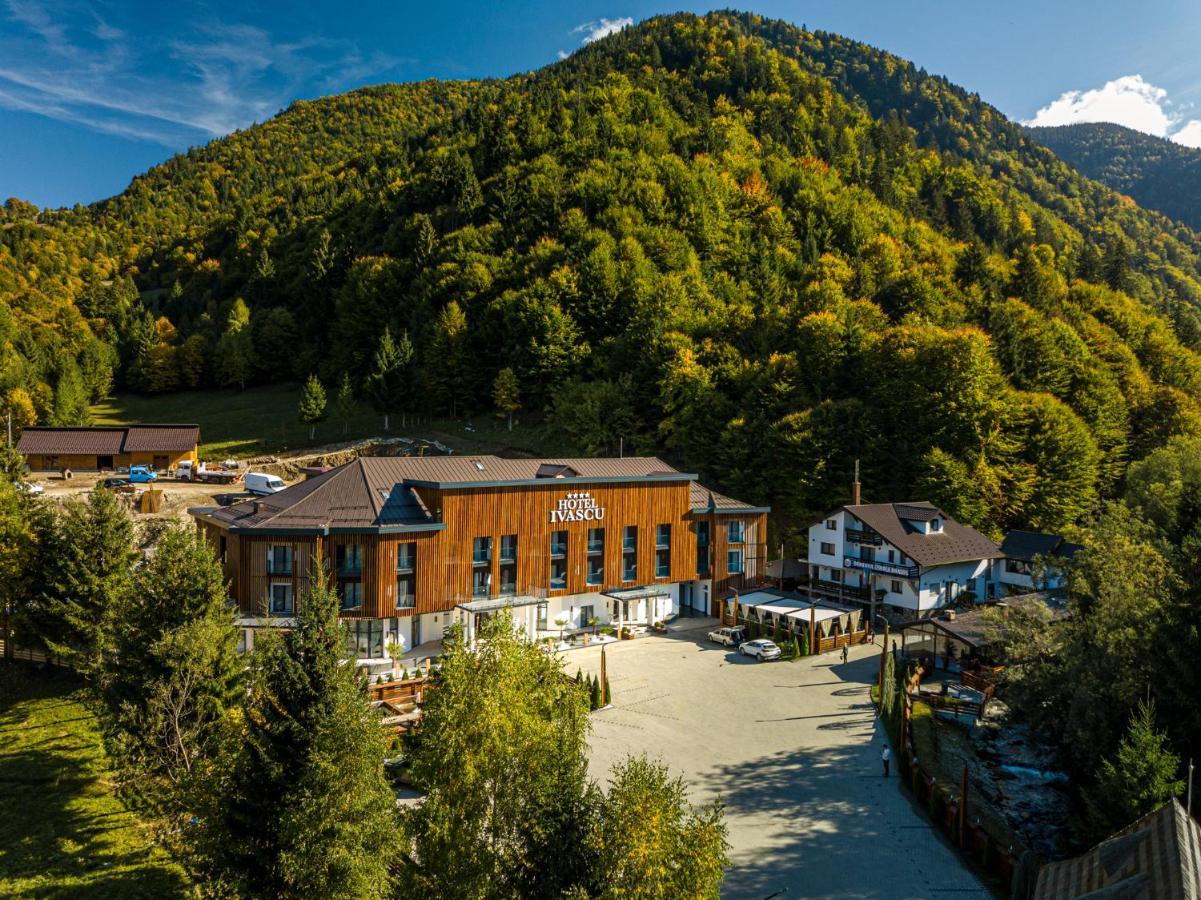 Hotel Ivascu Moisei Exterior foto